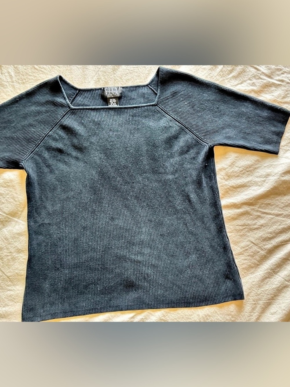 Ribbed Short Sleeve Tee in Black Size Large